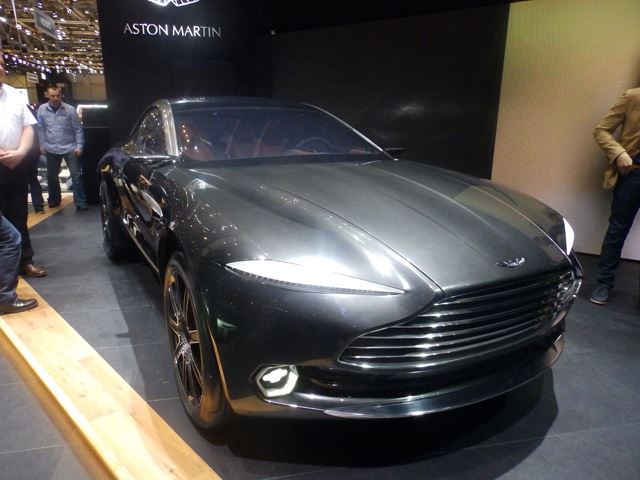 Aston Martin шокирует своим AWD SUV GT EV концептом